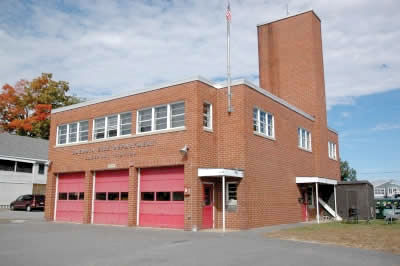 Lakeport Station building