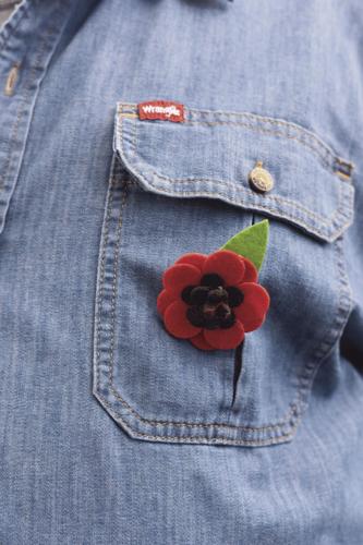 Poppy pin
