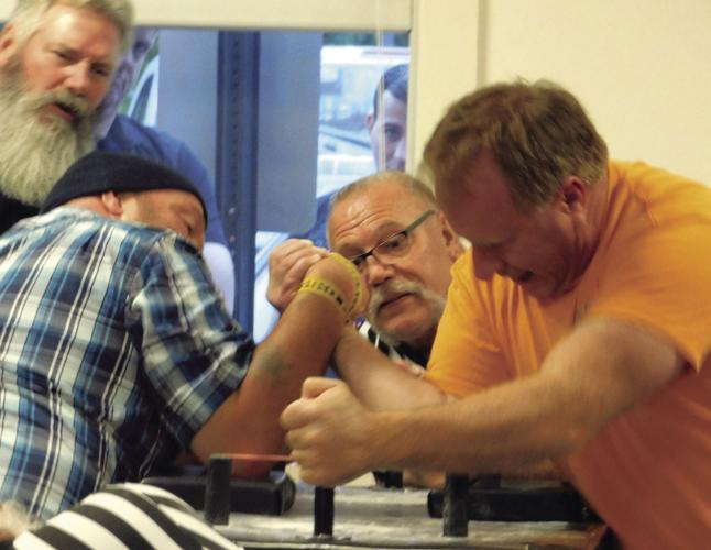 11-09 Arm Wrestling3