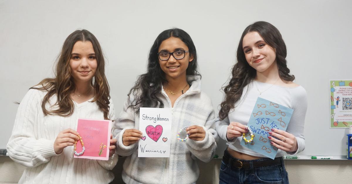 Gilford students form nonprofit to support mental health of kids in hospitals | Local News Gilford students form nonprofit to support mental health of kids in hospitals | Local News