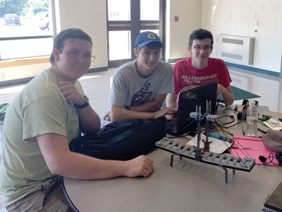 Robotics camp - GHS FIRST team teaches younger kids how to team up with tech