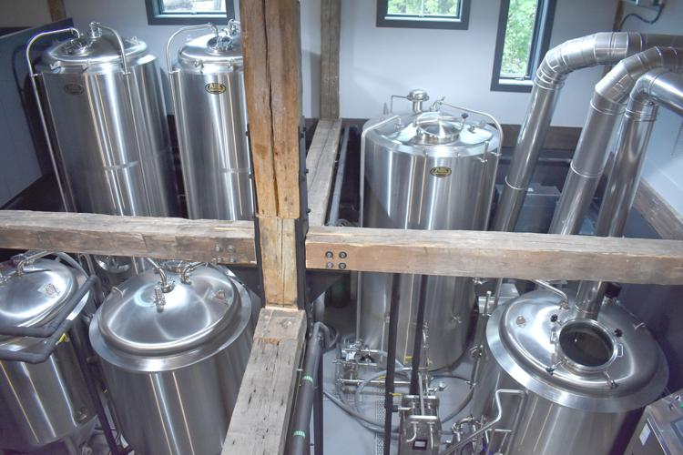 07-16 Twin Barns brewery