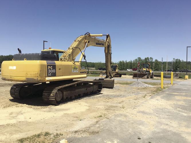 06-18 Airport Commons.jpg