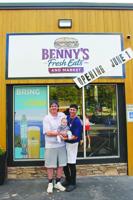 Benny’s Fresh Eats and Market at the Weirs serves deli sandwiches, delivers booze