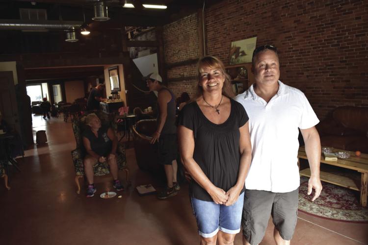 Isaiah Cafe Longvals