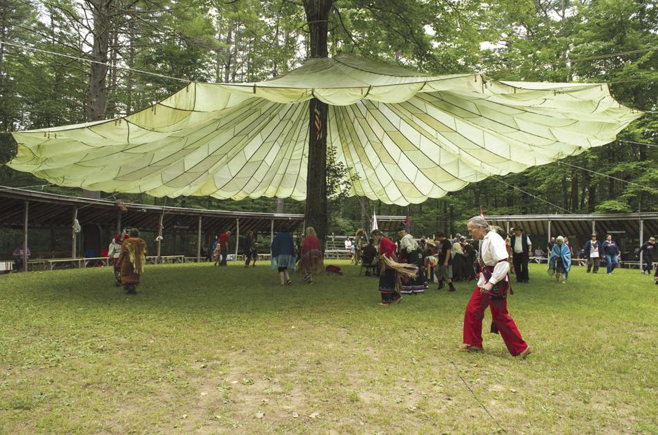 09-04 Powwow Grand Entry