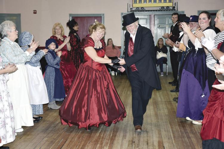 Bob Baker and Jane Sawyer dancing