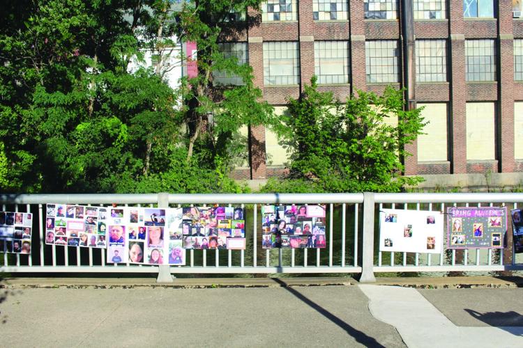Photo display