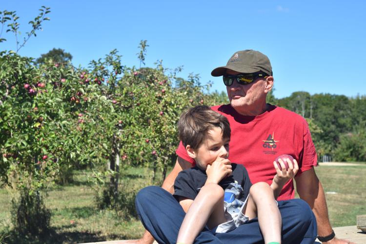 10-13 Apples Otis and David