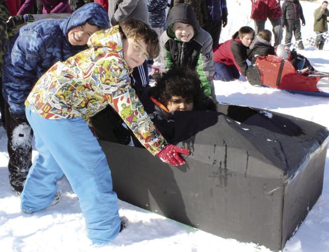 03-20 COM SYC Winter Carnival