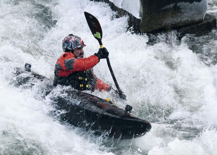 01-12 FRK Kayak 2