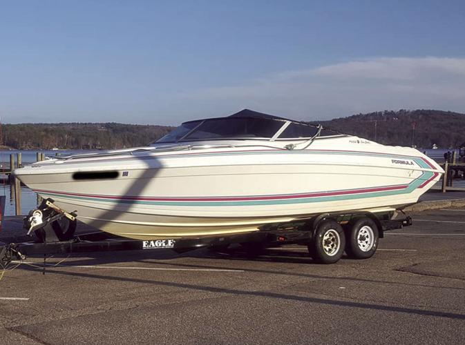 BOAT TRAILER