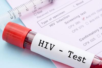 Small Trial Shows Patients Controlled HIV Without Daily Meds For Months