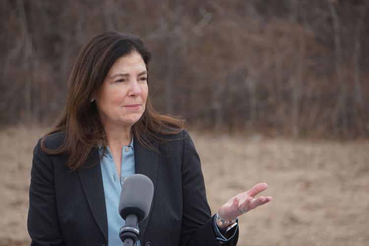 Gov. Kelly Ayotte speaks