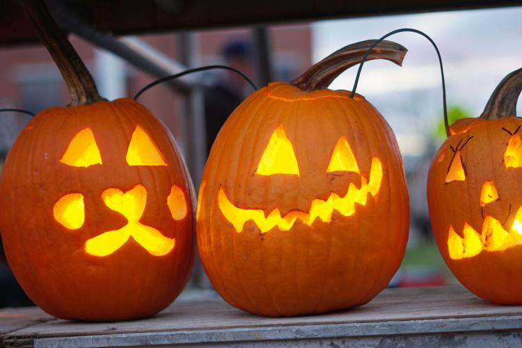 Jack-o'-lanterns