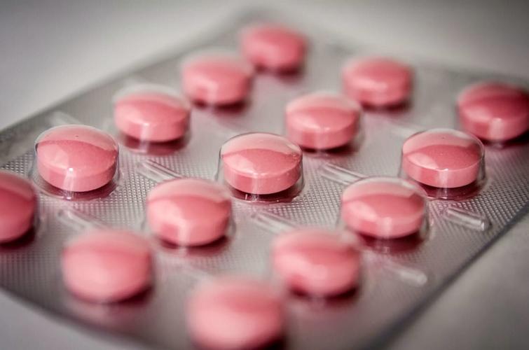 UK’s fifth heatwave could make contraceptive pill less effective, pharmacist warns
