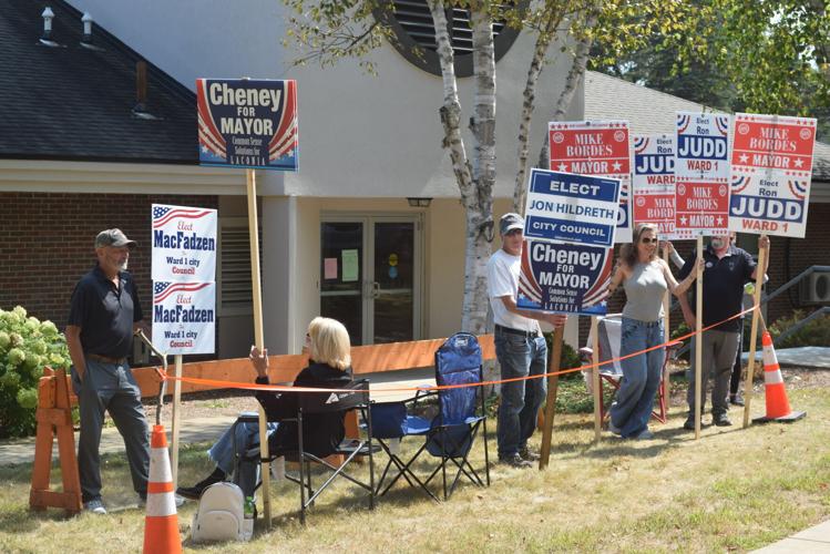 Ward 1 electioneers