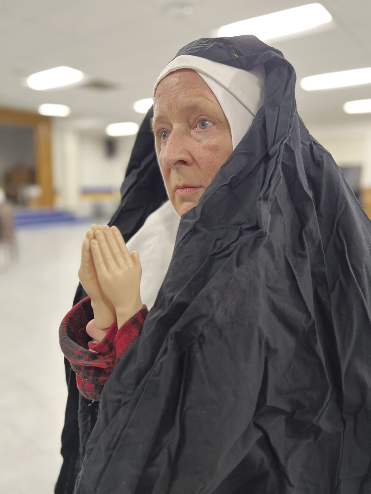 04-11 COM Nunsense2