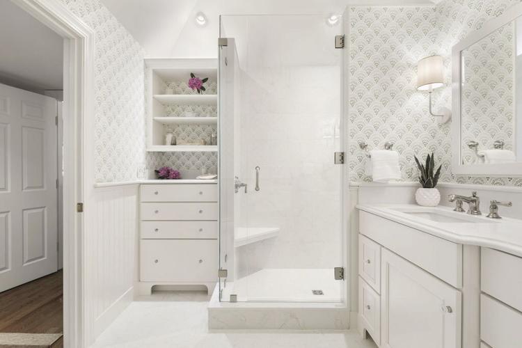 bathroom full