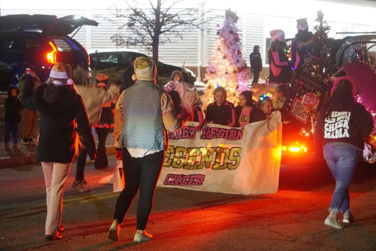 Lakes Region Legends Cheer