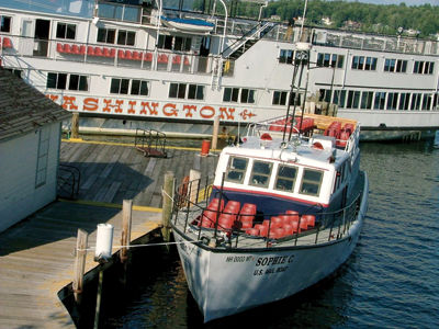Mailboat Sophie C runs aground, no damage