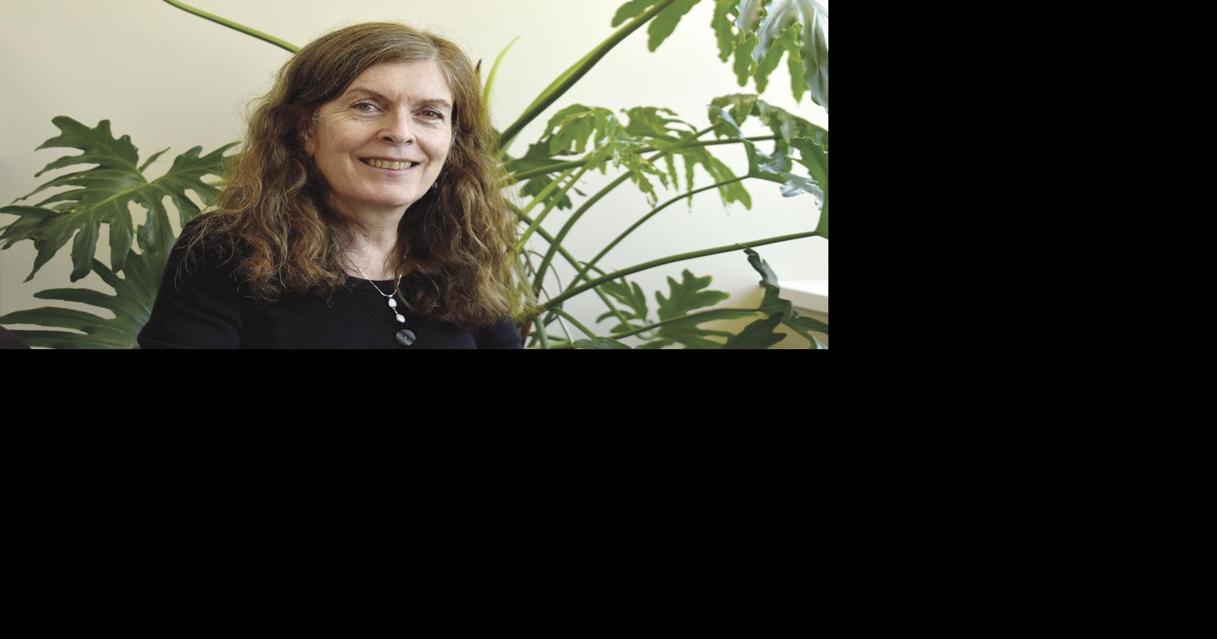 Roberta Baker, award-winning journalist, reporting on new grant about ...