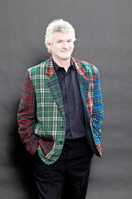 Scottish tenor sings for love