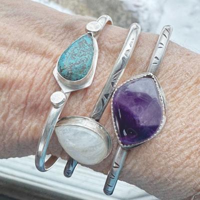 Gemstone cuff bracelet class with Deb Ryan