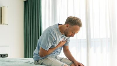 Do you get heart palpitations when lying down?