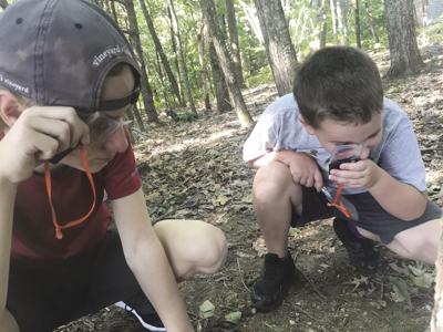 08 COM Adventure Pack magnifying glass.jpg