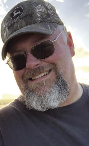 10-16 Obity Ed Richardson.jpg