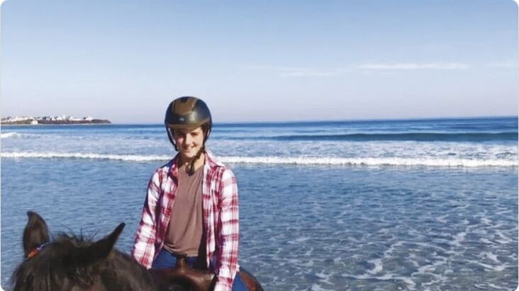 Sydnie Quimby at the beach