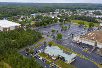 Police got cellphone data for many people who happened to be in this area near the time of a bank robbery.