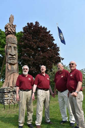 06-01 Indian Barbershop Vert