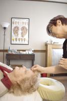 Veterans find pointed relief with Main Street acupuncturist