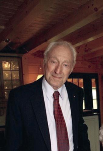 04-02 Obit Thompson_Walton.jpg