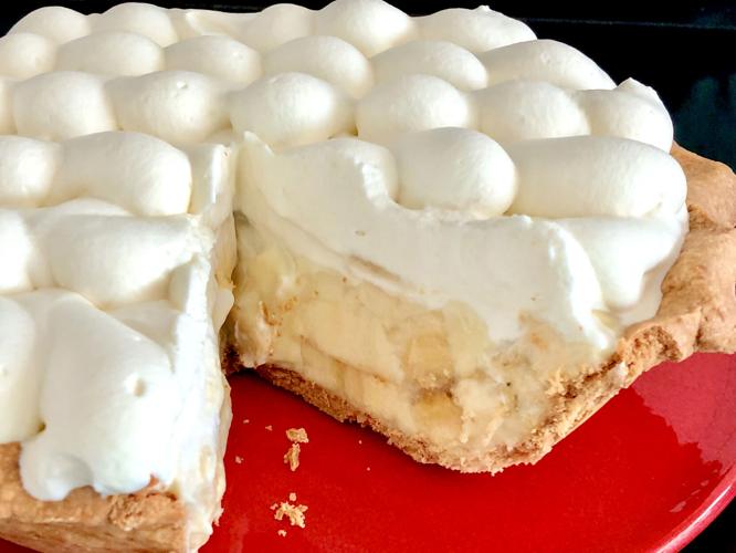 01-13 Banana pie sliced