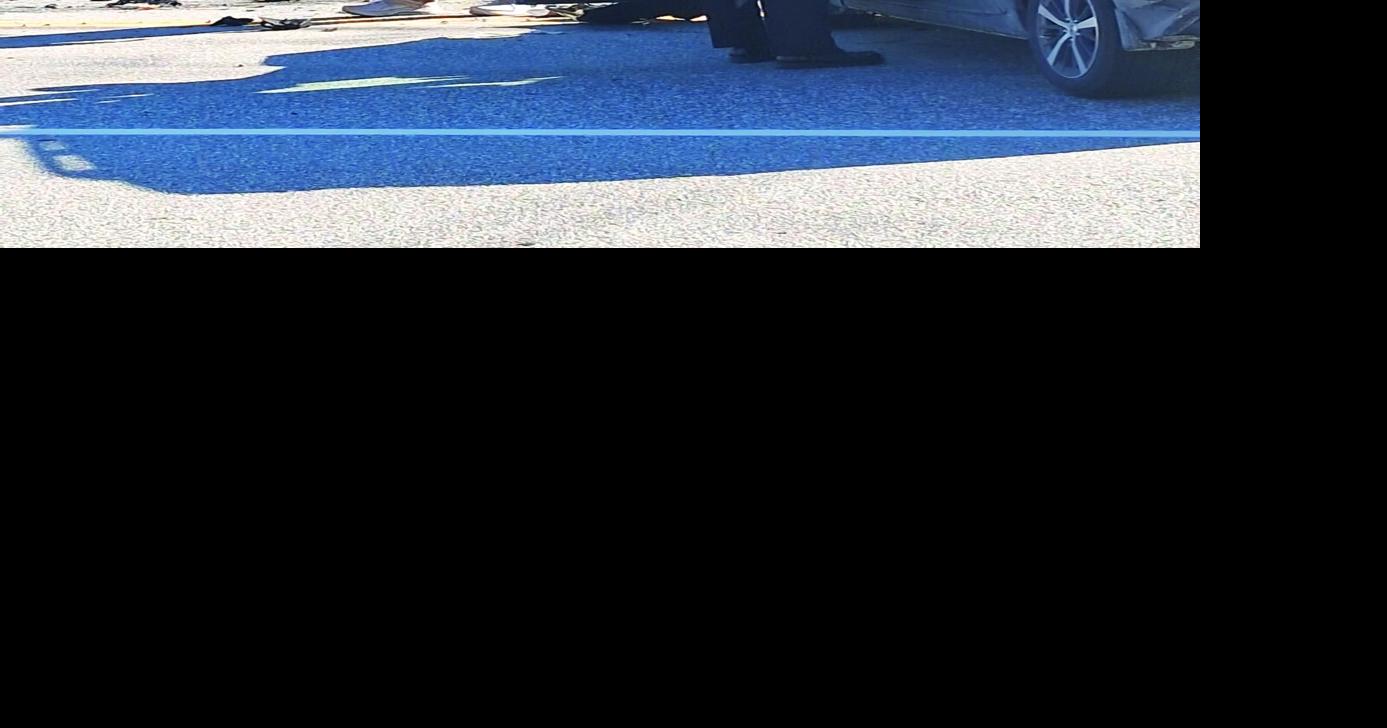 NLaconia Road Car Crashes Injure Four