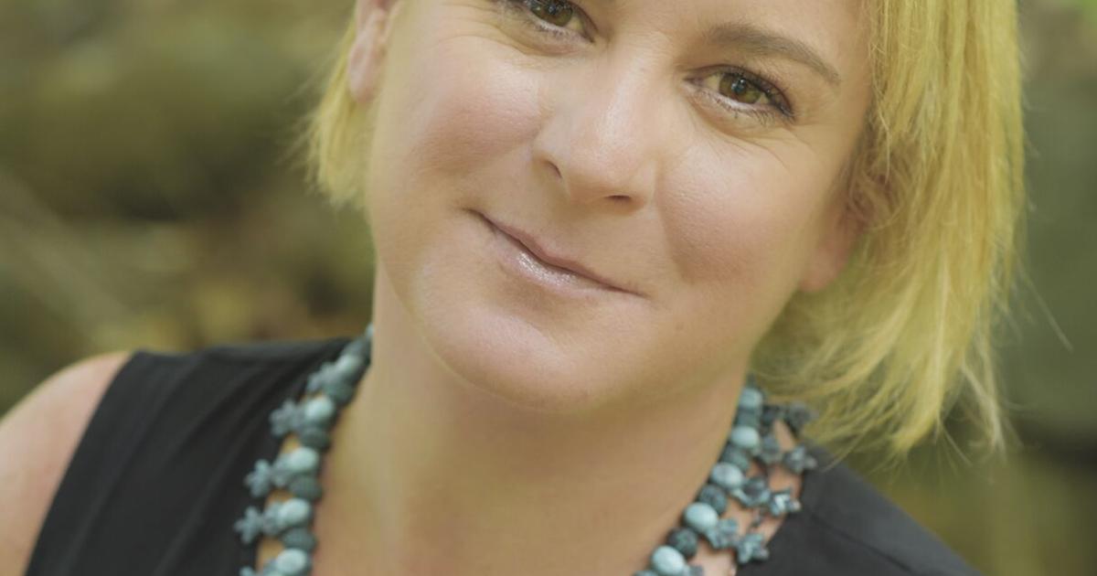 Annie Roche Annie Brown joins Roche Realty Group | Columns | laconiadailysun.com