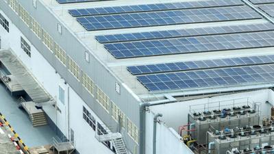 Heavy manufacturing turns to rooftop solar to cut costs and carbon