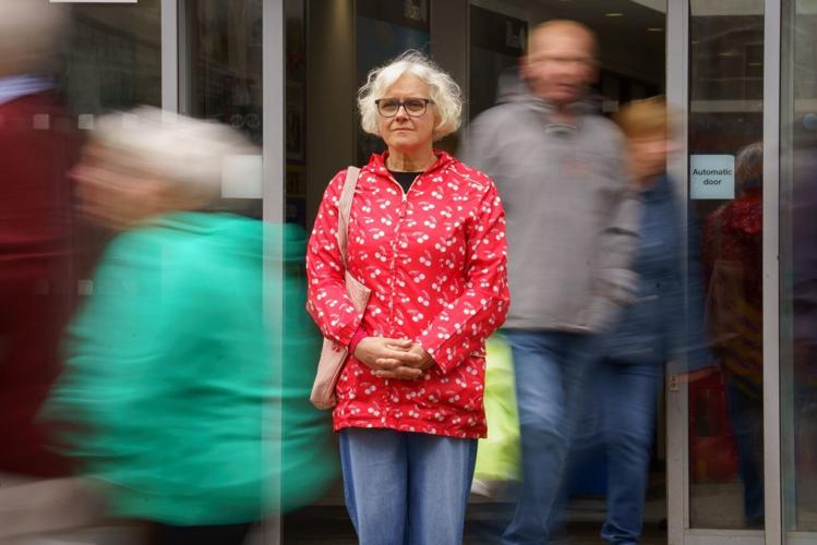Woman has rare brain condition – which makes her think she has met “every person in the world”