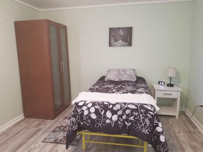 07-16 claremont bedroom.jpg
