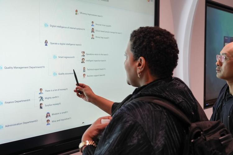 When Harvard Meets Bairong: How a Chinese Company is Reshaping the Future of Organizations with 200,000 "Silicon-Based Employees"