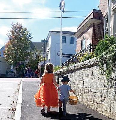 Meredith businesses host early trick-or-treat