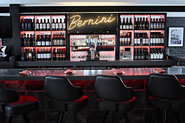 04-05 Bernini bar