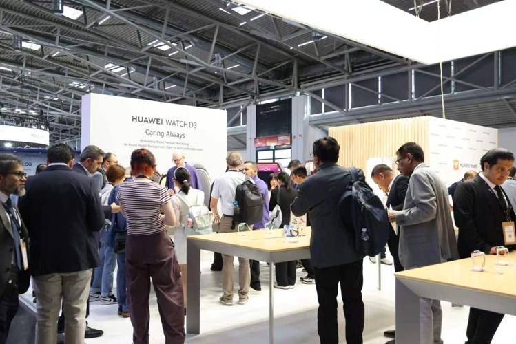 HUAWEI WATCH D3 Makes Early Debut at ESC Congress 2026: A New Era in Wrist-Based Blood Pressure Management