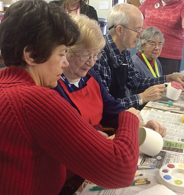 Kil'n Time visits local senior day care program