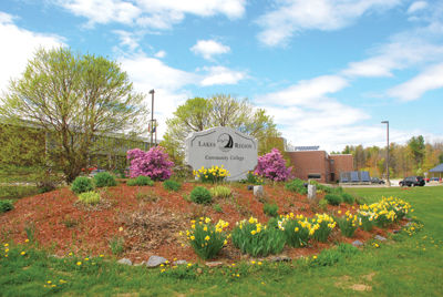 1 Pomp and circumstance during LRCC's 50th anniversary