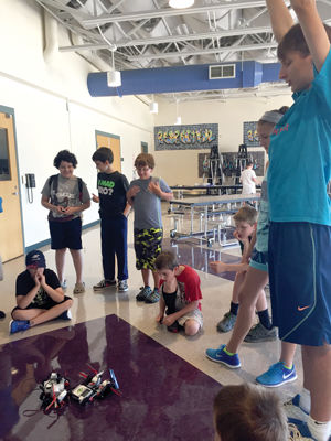 Robotics camp - GHS FIRST team teaches younger kids how to team up with tech
