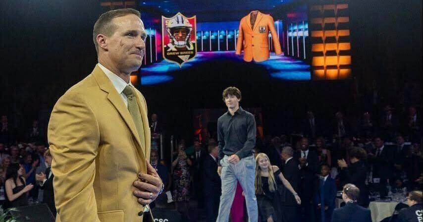 Drew Brees receives gold jacket at Hall of Fame Enshrinees' dinner